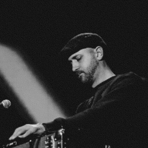 Simon Beddoe (Submotion Orchestra)